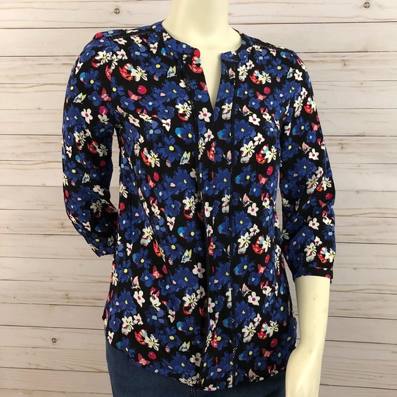 Talbots blue floral & butterfly blouse - Picture 2 of 8